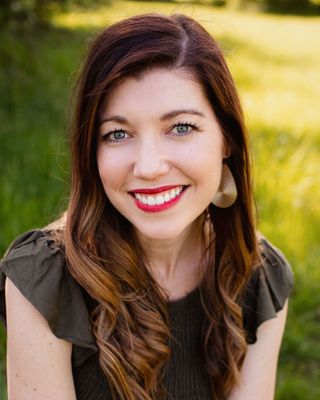 Photo of Lindsey Moore, Counselor in Dayton, KY