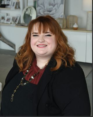 Photo of Izzy Covington, Clinical Social Work/Therapist, LMSW