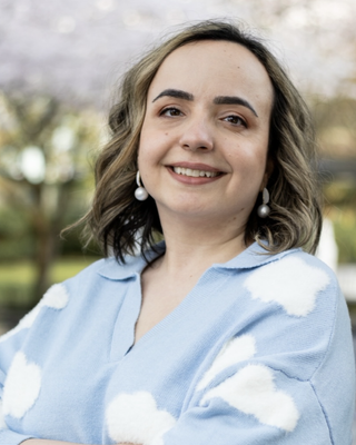 Photo of Roya Vojdani, Registered Psychotherapist (Qualifying), MA