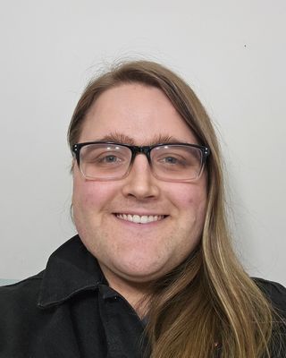 Photo of Vivian Riebl, Pre-Licensed Professional, MA, MHC