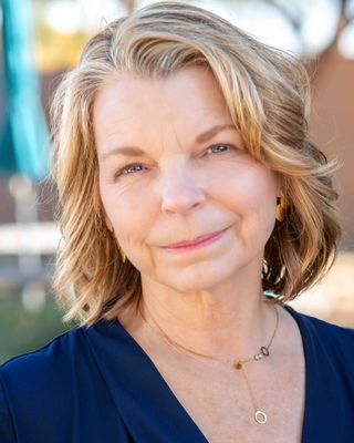 Photo of Lisa Tust, Psychologist, PhD