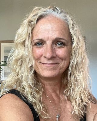 Photo of Julie Smith Ackerman, Clinical Social Work/Therapist, LCSW, LISW-CP