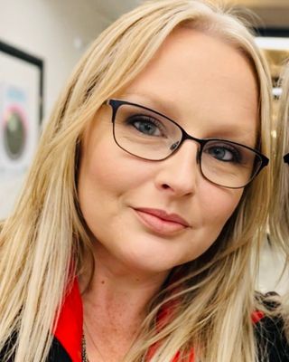 Photo of Sheena Hands, Psychotherapist, DCounsPsych, MNCPS Acc.