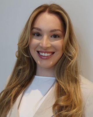 Photo of Elise Hicks, Registered Psychotherapist (Qualifying), MACP, (Cand)