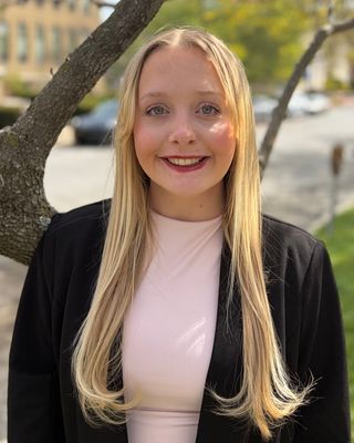 Photo of Emma Parkinson, Pre-Licensed Professional, MSW, LGSW, LMSW