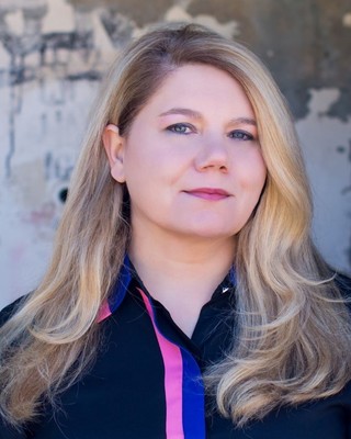 Photo of Lara Honos-Webb, Psychologist