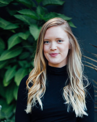 Photo of Laura White, Marriage & Family Therapist in Seattle, WA