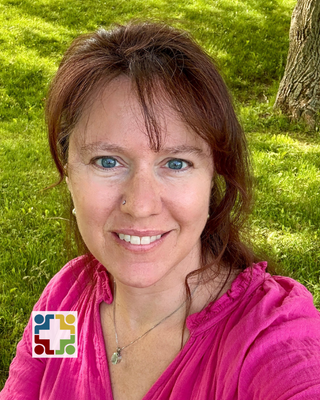 Photo of Julie Stevens, Registered Psychotherapist (Qualifying), RP(Q)