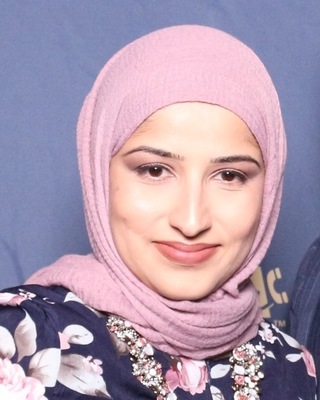 Photo of Huma Saeedi, Registered Psychotherapist in Oakville, ON