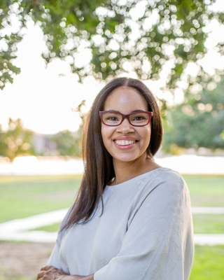 Photo of Margarita Lorence, Psychologist in California