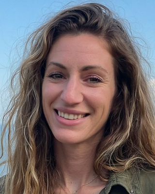 Photo of Arielle T. Leeberg, Clinical Social Work/Therapist, LCSW, RYT, KAP