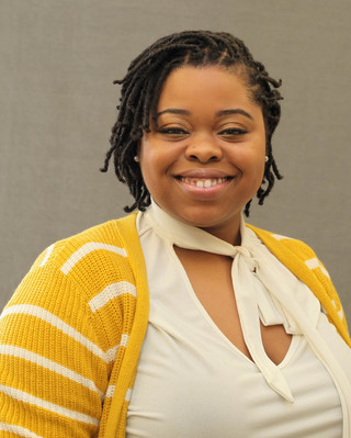Photo of Taylor Ariel Pettway, Marriage & Family Therapist Associate in Chicago, IL