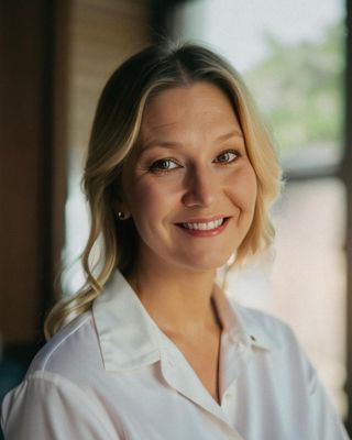 Photo of Kimberly Reuter, Counselor, LMHC