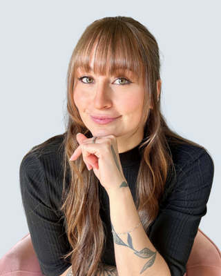 Photo of Alyssa Adel Espinoza, Registered Psychotherapist (Qualifying), B Ed, B S, MACP