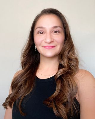 Photo of Elena Flores, Clinical Social Work/Therapist, LSW