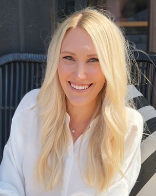 Photo of Holly Forman, Marriage & Family Therapist in Costa Mesa, CA