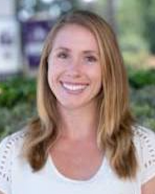 Photo of Julia Karnoski, Psychiatrist