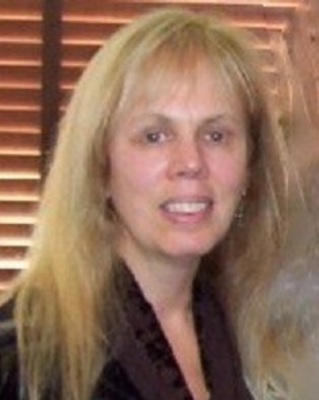 Photo of Arlene Seymour, MA, LCAT, CASAC, Art Therapist