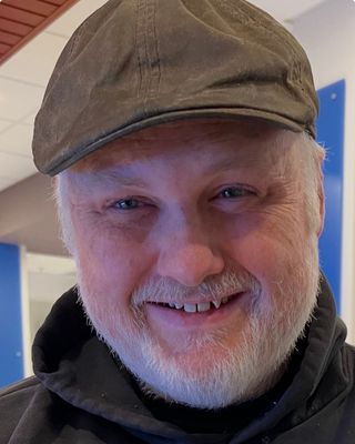 Photo of Ian Schiffman, Clinical Social Work/Therapist, LCSW