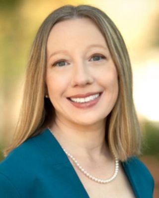 Photo of Holly Hiltner Fullmer, Psychologist
