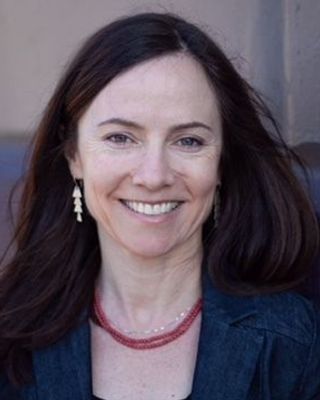 Photo of Annie Dolle @ Arrival Counseling, Clinical Social Work/Therapist in Portland, OR