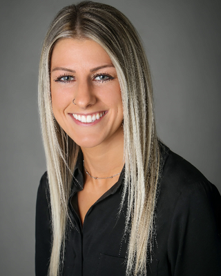 Photo of Heather Muntz, Clinical Social Work/Therapist, LISW, LCSW