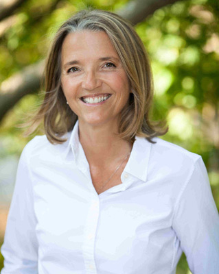 Photo of Lina Crossin, Psychologist in Vancouver, BC
