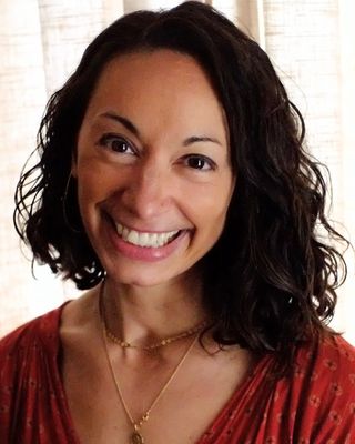 Photo of Lauren Aversa Owens, Clinical Social Work/Therapist, MSW, LICSW