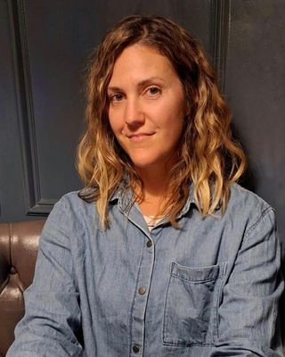 Photo of Amara Santos, Marriage & Family Therapist, MA, LMFT