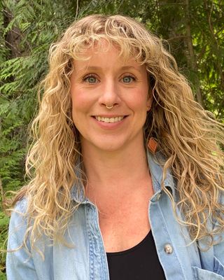 Photo of Allison Worth, Registered Social Worker, MSW, RSW