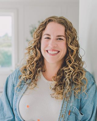 Photo of Chelsea Jackson, Registered Psychotherapist, MA, RP