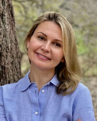 Photo of Elena Hahn, Marriage & Family Therapist, LMFT, MA