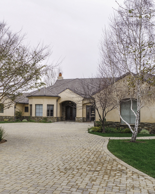 Photo of Center for Discovery, Treatment Center in Helendale, CA