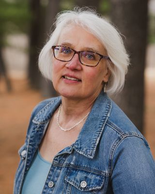 Photo of Jennifer Larson, Marriage & Family Therapist, MS, LMFT