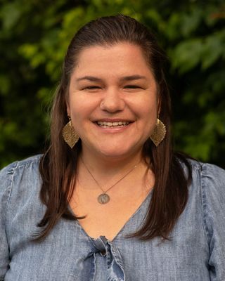 Photo of Liz Somsanith, Clinical Social Work/Therapist, LCSW, PMH-C