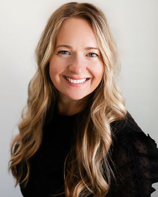 Photo of Christianne Davis, Marriage & Family Therapist Associate, MFT