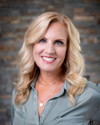 Photo of Dr. Jennifer Swanson, Psychologist, EdD, LP