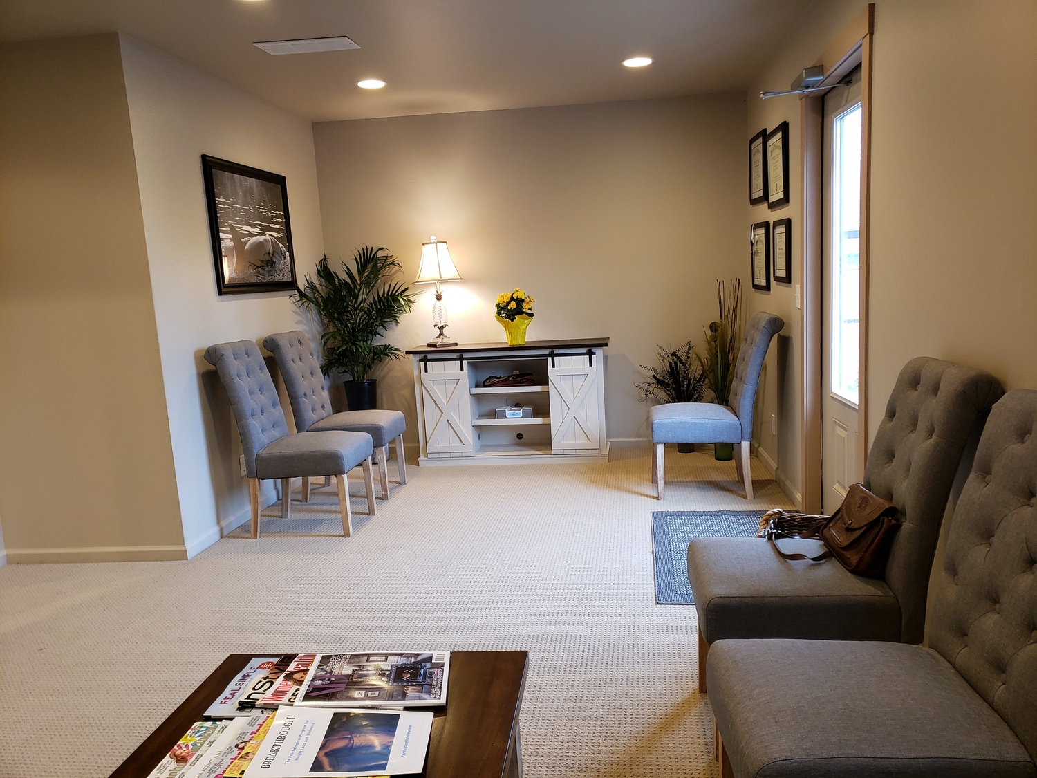 Gallery Photo of Elegant and calming waiting  area