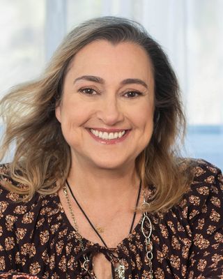 Photo of Lei Rhyne, Licensed Professional Counselor, LPC, NCC, CHT