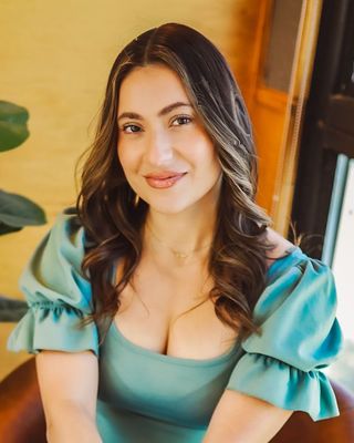 Photo of Gloria M Lares, Clinical Social Work/Therapist, LCSW, CCTP