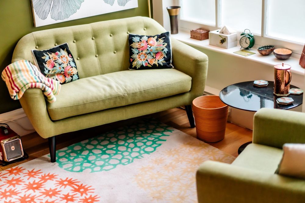 I work out of a beautiful therapeutic space in Hove at Ochre House for UMEUS Foundation.
