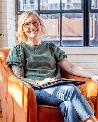 Photo of Kelly McKay, Registered Psychotherapist, RP, MACP