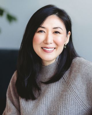 Photo of Jeanne Paik, Marriage & Family Therapist in Seattle, WA