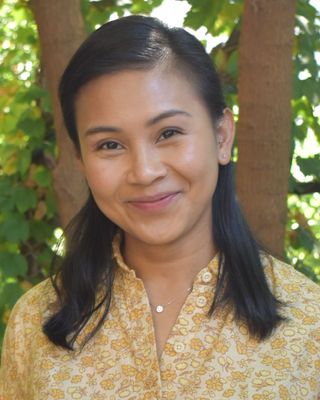 Photo of Ezza Mustaffa, MEd, LCPC, CCTP, Counselor