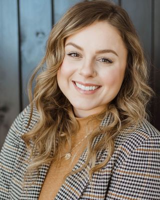 Photo of Katie Lyon, Clinical Social Work/Therapist, LISW-S