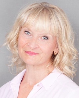 Photo of Kerrie Hipgrave, Psychotherapist in Kings Langley, England