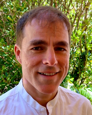 Photo of David Banos Smith, PhD, MUKCP, Psychotherapist