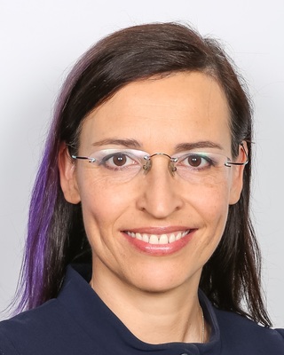 Photo of Dr Aimee Maxwell, Psychologist