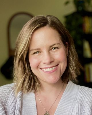 Photo of Lauren Fisic, Marriage & Family Therapist Associate, LMFTA