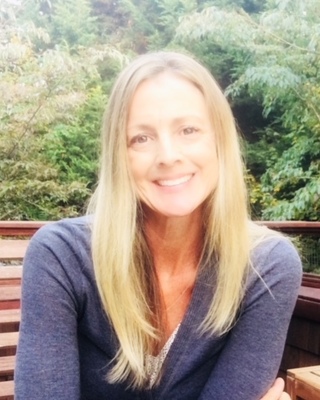 Photo of Erin Earle, Counselor in Seattle, WA